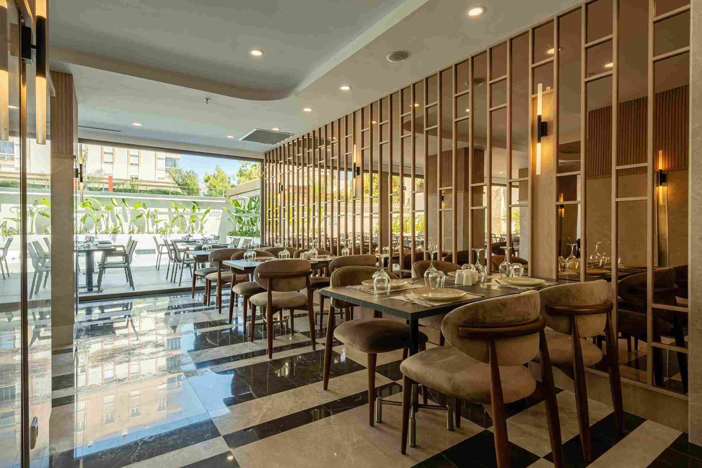 Aile Tatillerinde Mükemmel Bir Seçim: Awen Lara Hotel