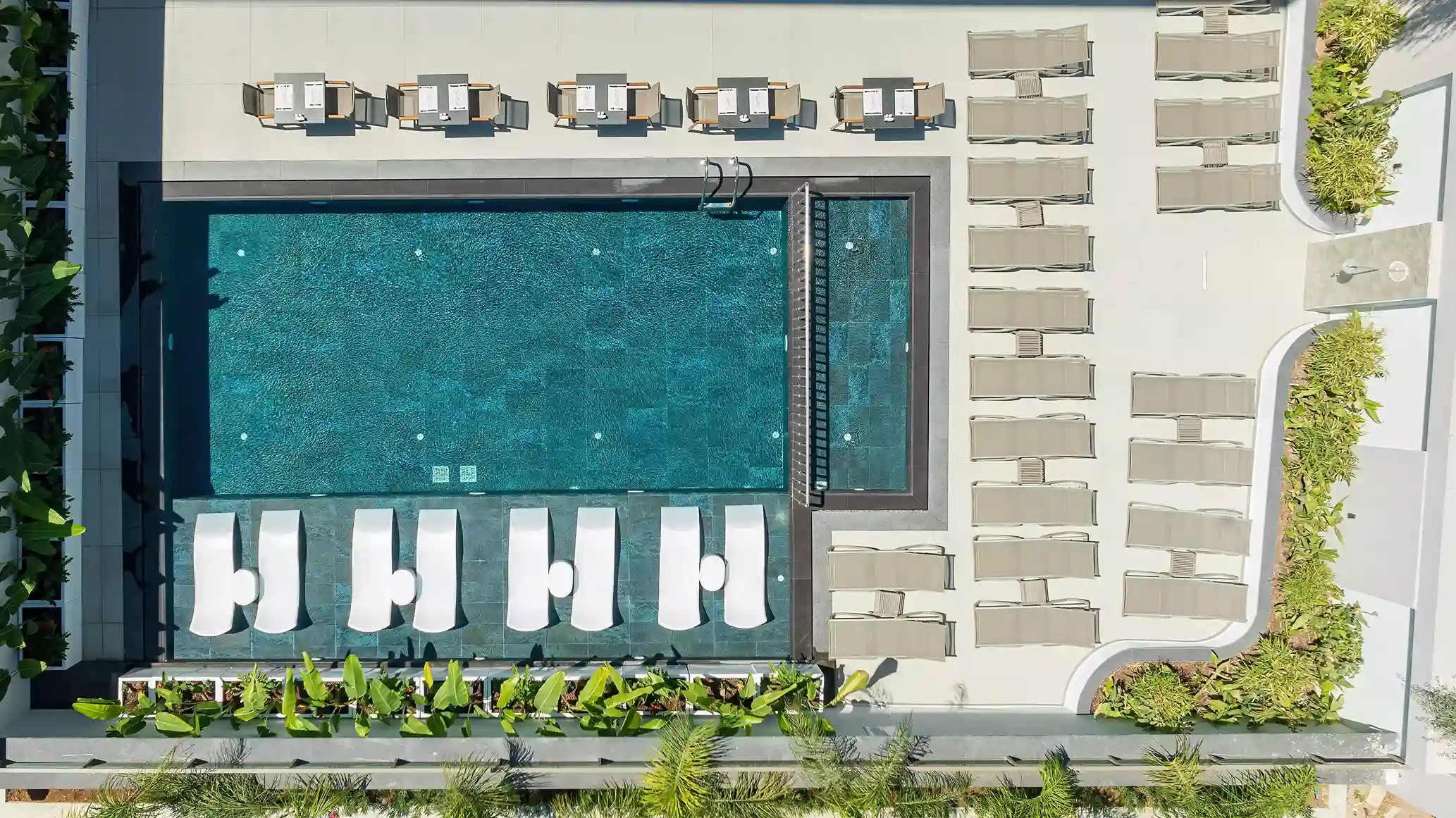 Awen Hotel Lara
